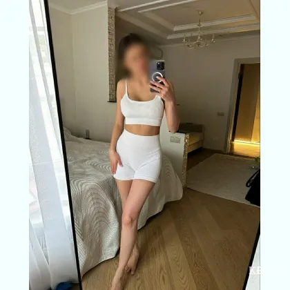 ОГНЕННАЯ ЛЕДИ. ПОСЛЕ ПРИВЕТСТВИЯ ЗАЖГУ ВОСПЛАМЕНЯЮЩУЮ ИСКРУ.